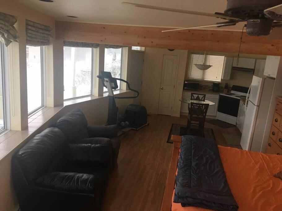 Kelli Creek Cottage - Reduced Price On Tours Juneau Bilik gambar