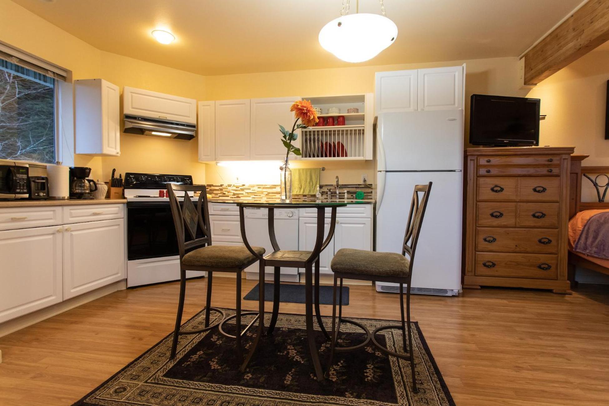 Kelli Creek Cottage - Reduced Price On Tours Juneau Luaran gambar